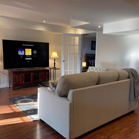 Cozy Lovely Ravine Facing Suite. 密西沙加 外观 照片