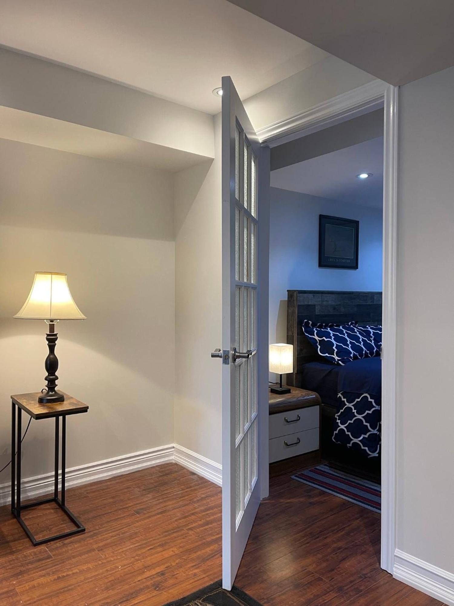 Cozy Lovely Ravine Facing Suite. 密西沙加 外观 照片