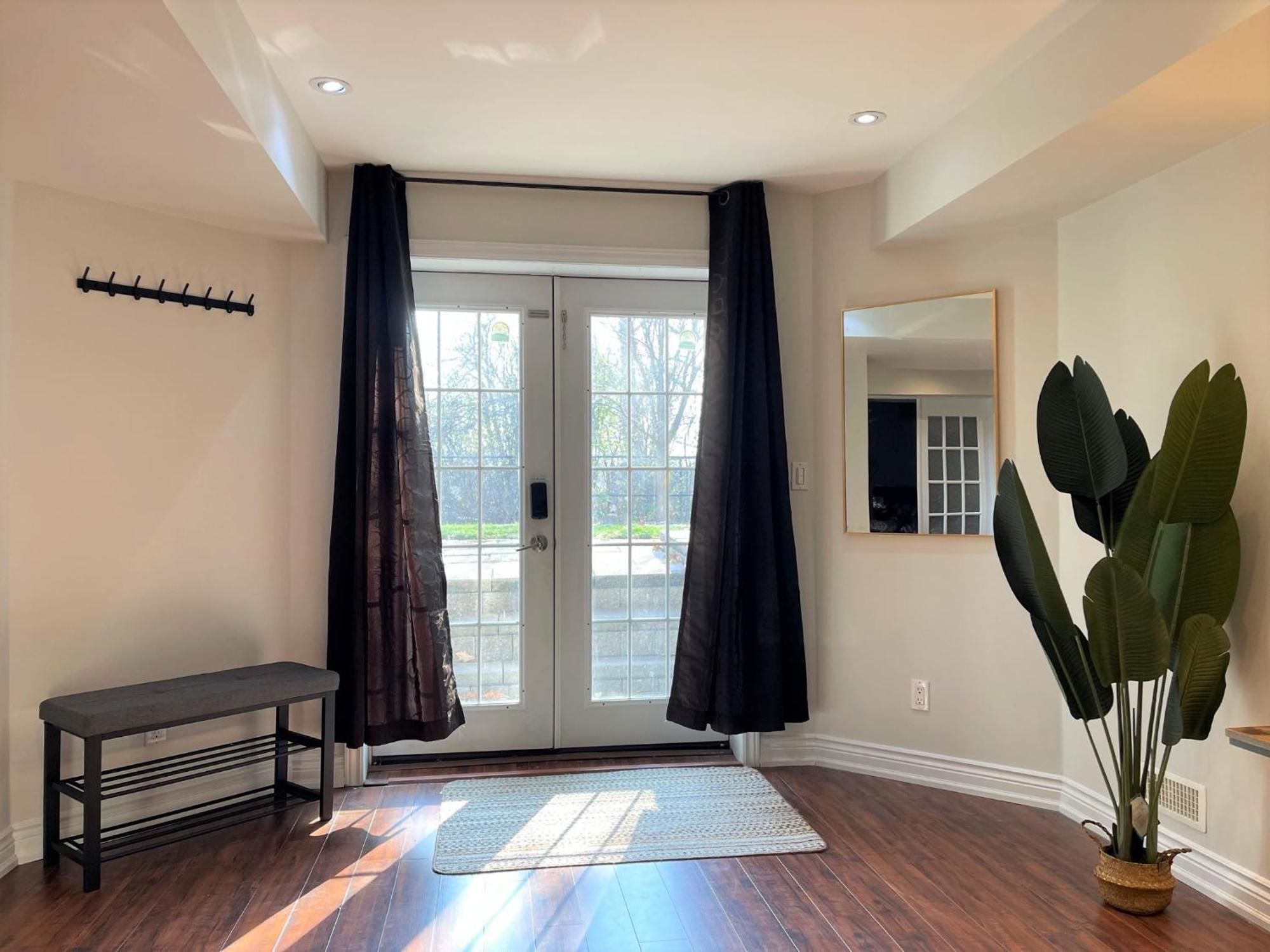 Cozy Lovely Ravine Facing Suite. 密西沙加 外观 照片