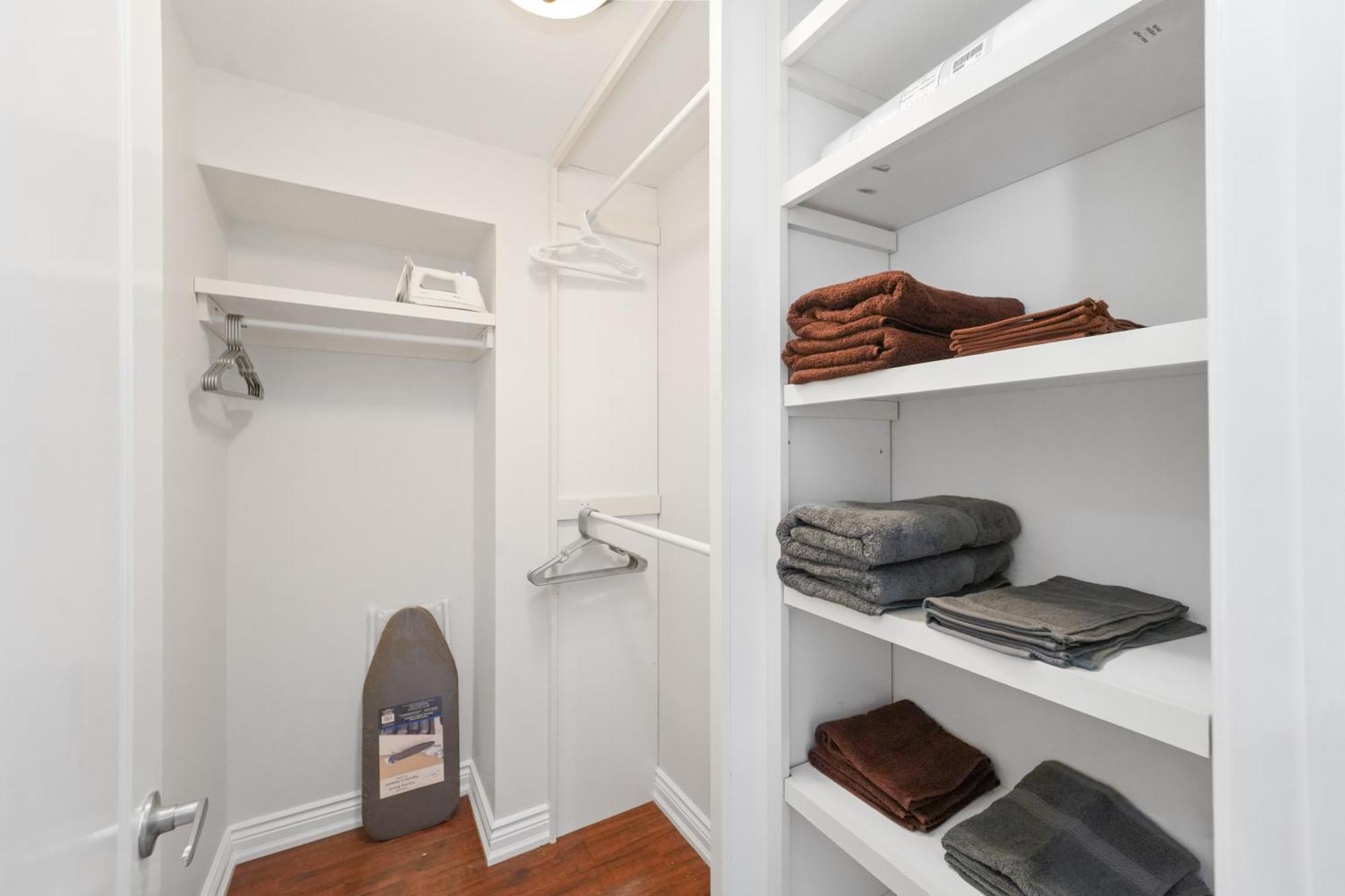 Cozy Lovely Ravine Facing Suite. 密西沙加 外观 照片