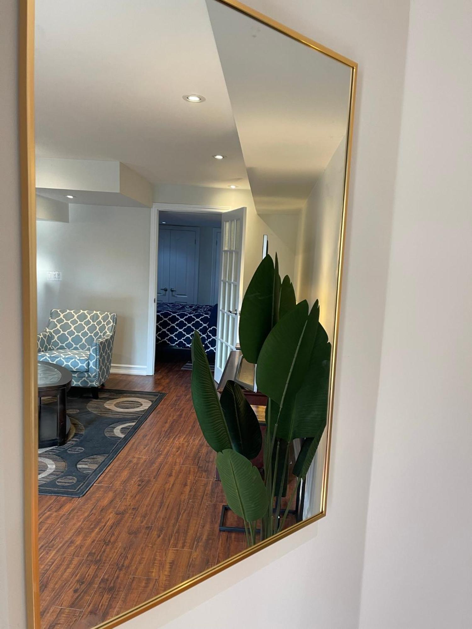 Cozy Lovely Ravine Facing Suite. 密西沙加 外观 照片